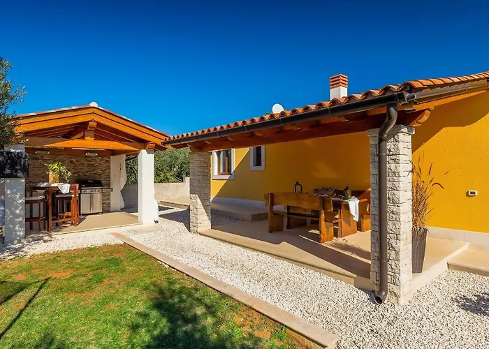 Chiara Semesterbostad