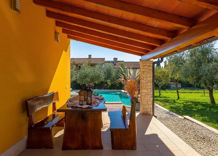 Chiara Semesterbostad *