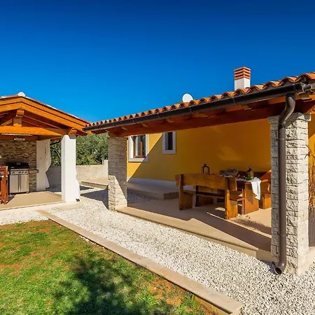 Chiara Holiday home