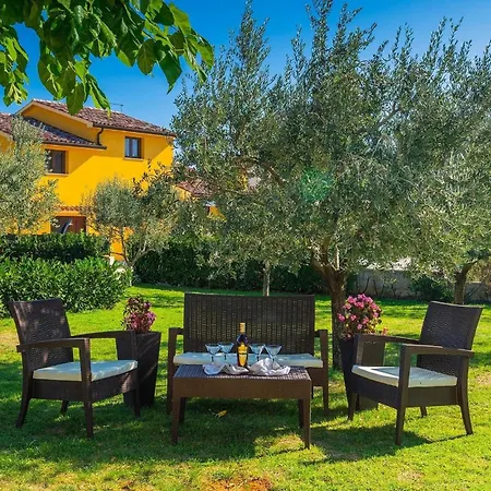 Holiday home Chiara *