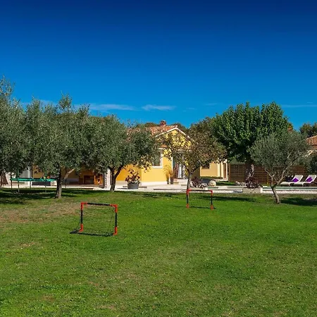 Chiara Holiday home Puntera